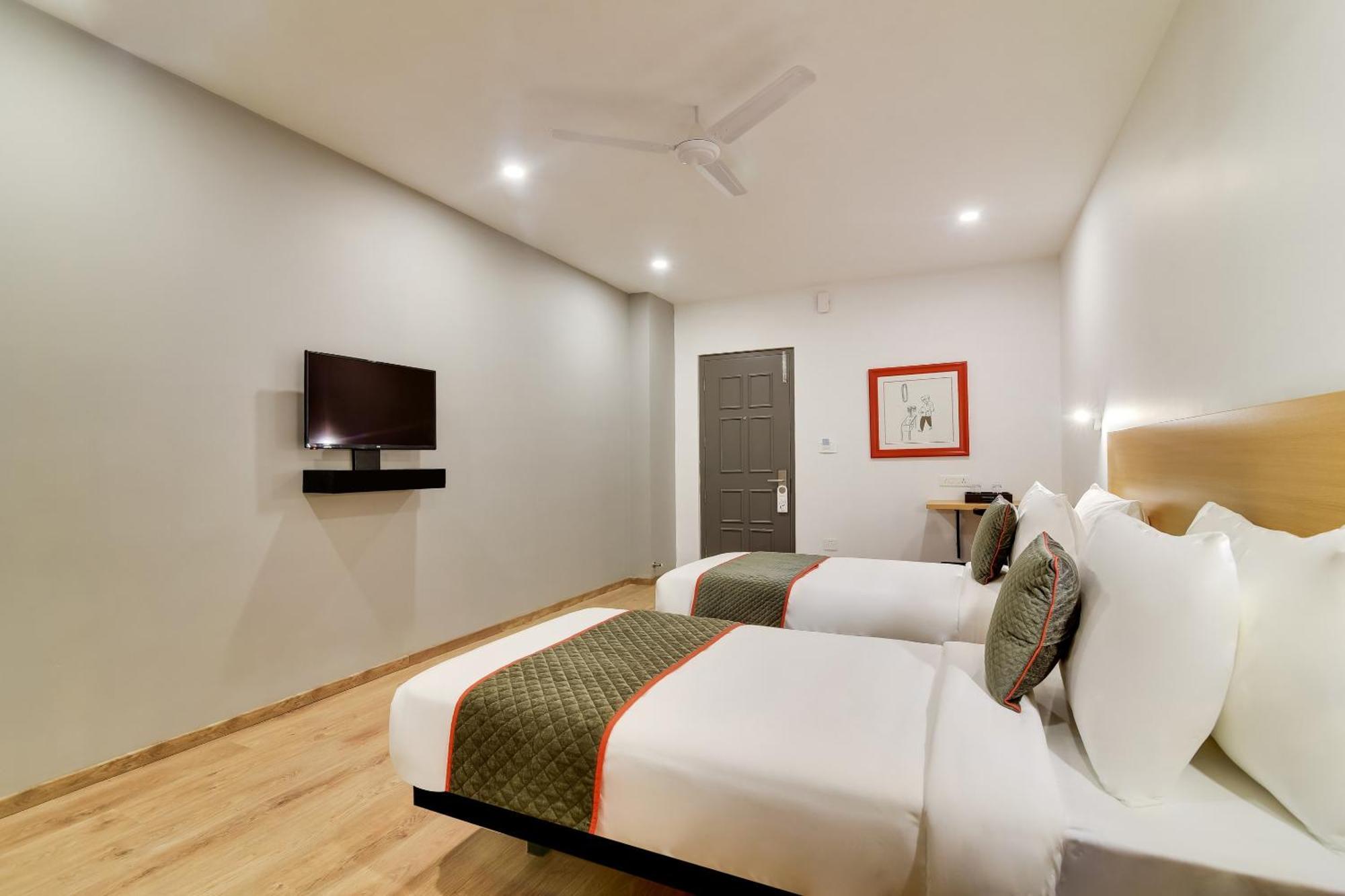 Townhouse Kovilambakkam Chennai Exterior photo