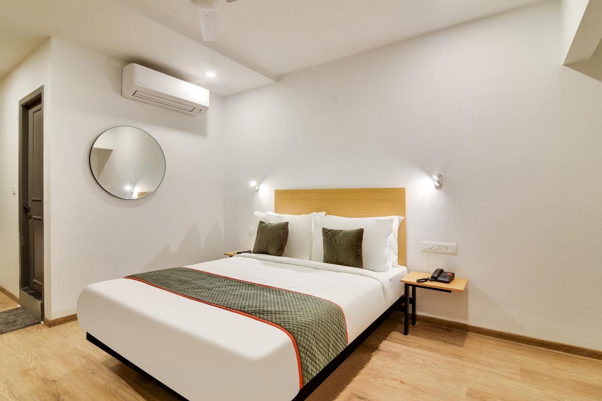 Townhouse Kovilambakkam Chennai Exterior photo